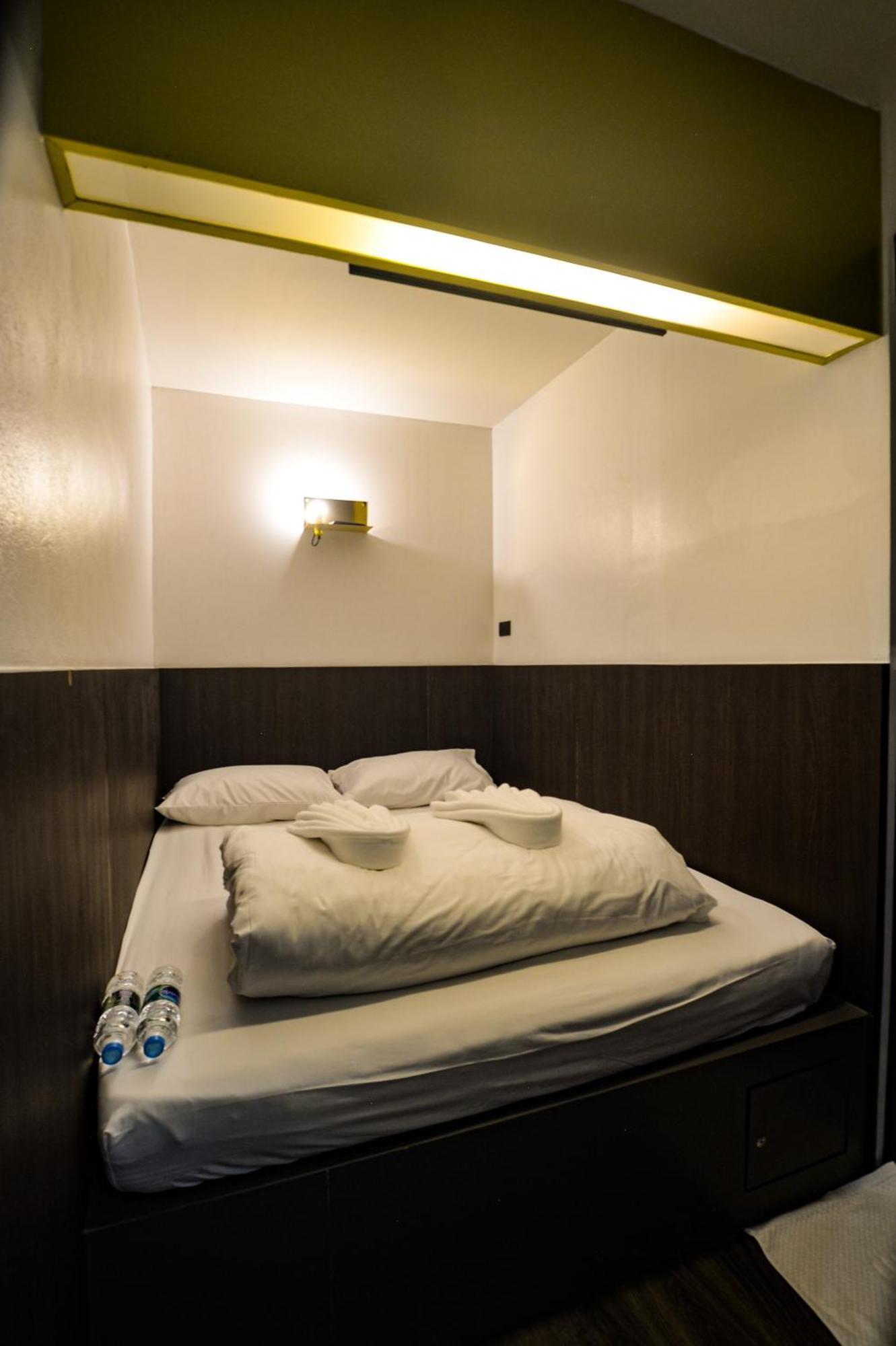 Hotel Four Sister Lamoon Bangkok Esterno foto