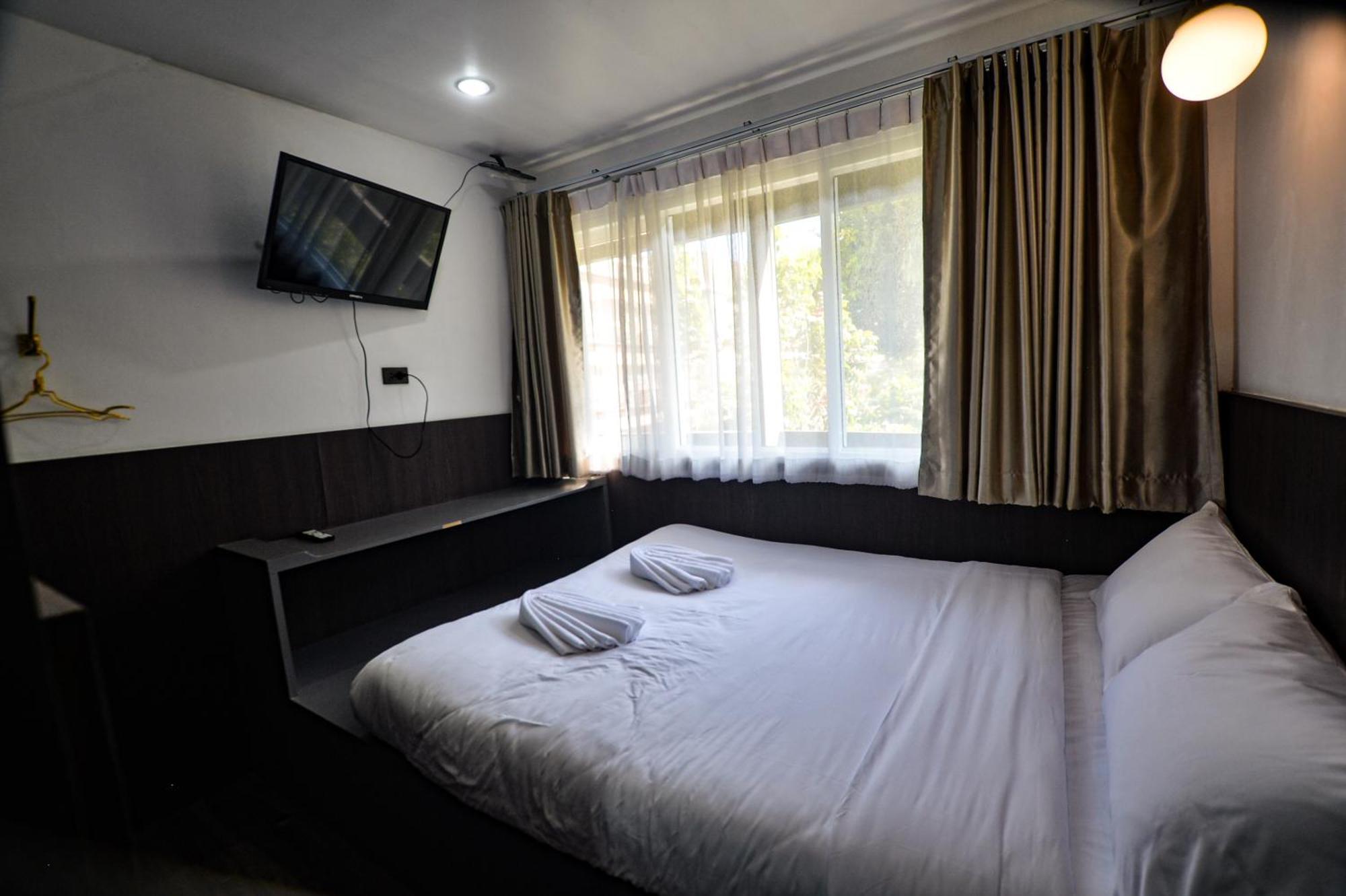 Hotel Four Sister Lamoon Bangkok Esterno foto