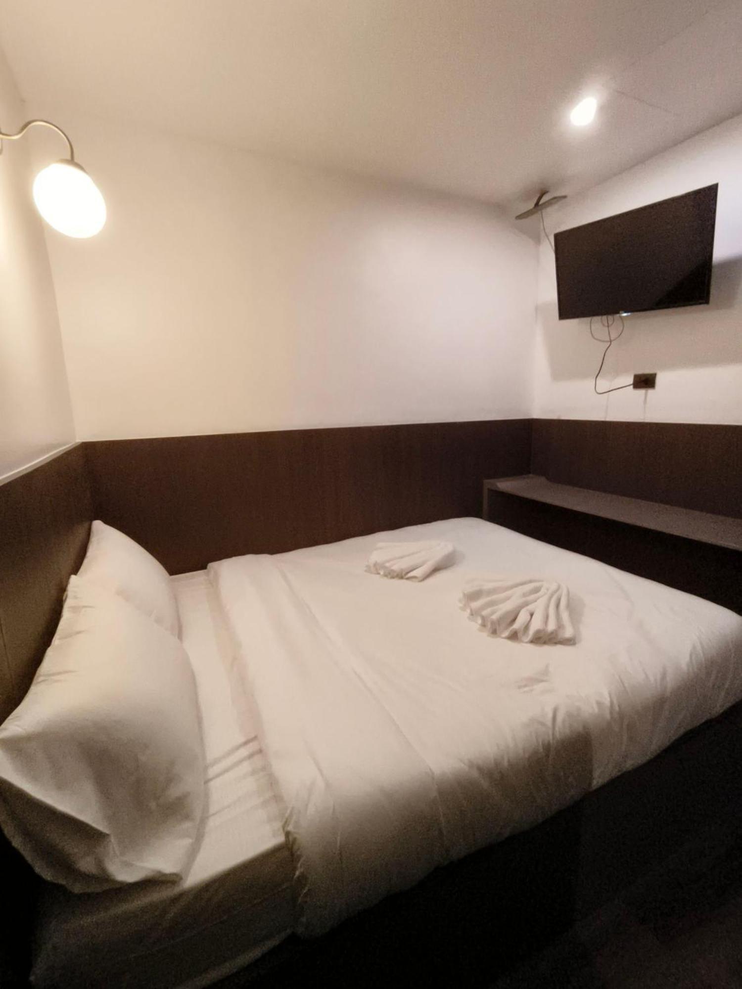 Hotel Four Sister Lamoon Bangkok Esterno foto